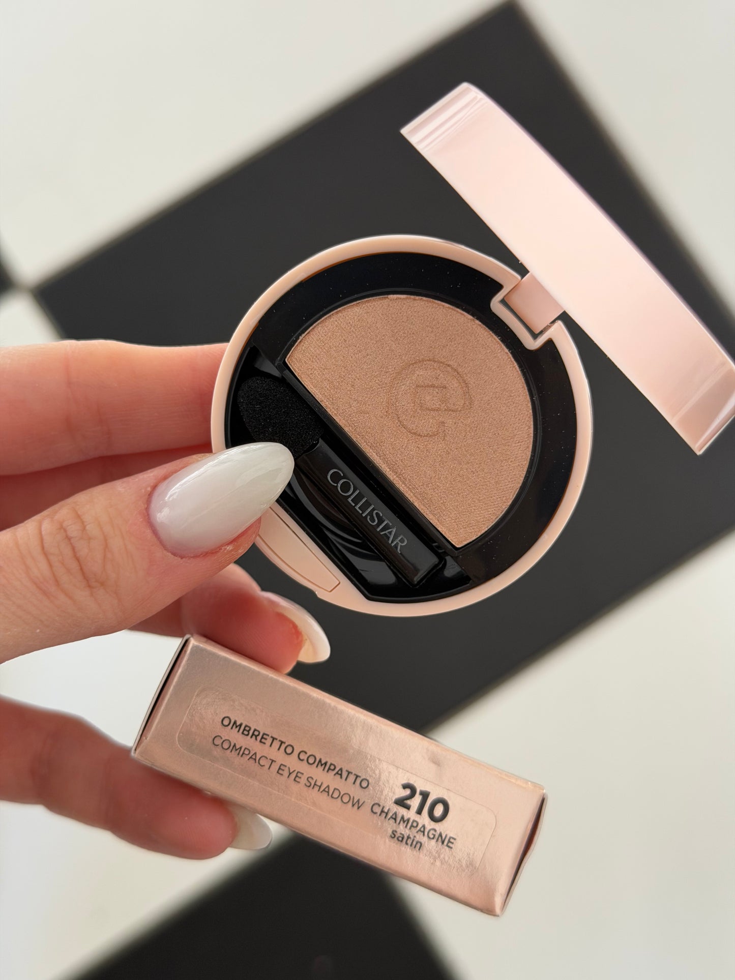 COLLISTAR
Impeccabile Compact Eye Shadow (210)