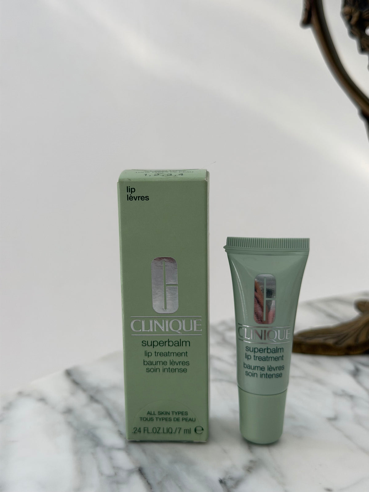 CLINIQUE Superbalm Lip Treatment