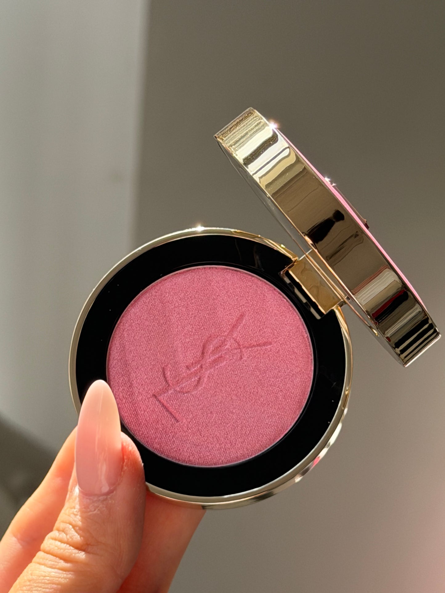 YSL Make Me Blush - Bold Blurring Blush (10)
