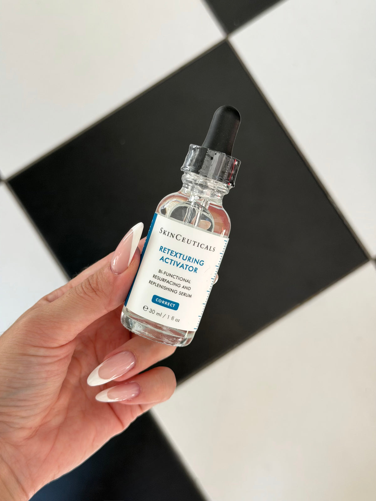 SKINCEUTICALS Retexturing Activator
Face Exfoliator And Resurfacing Serum