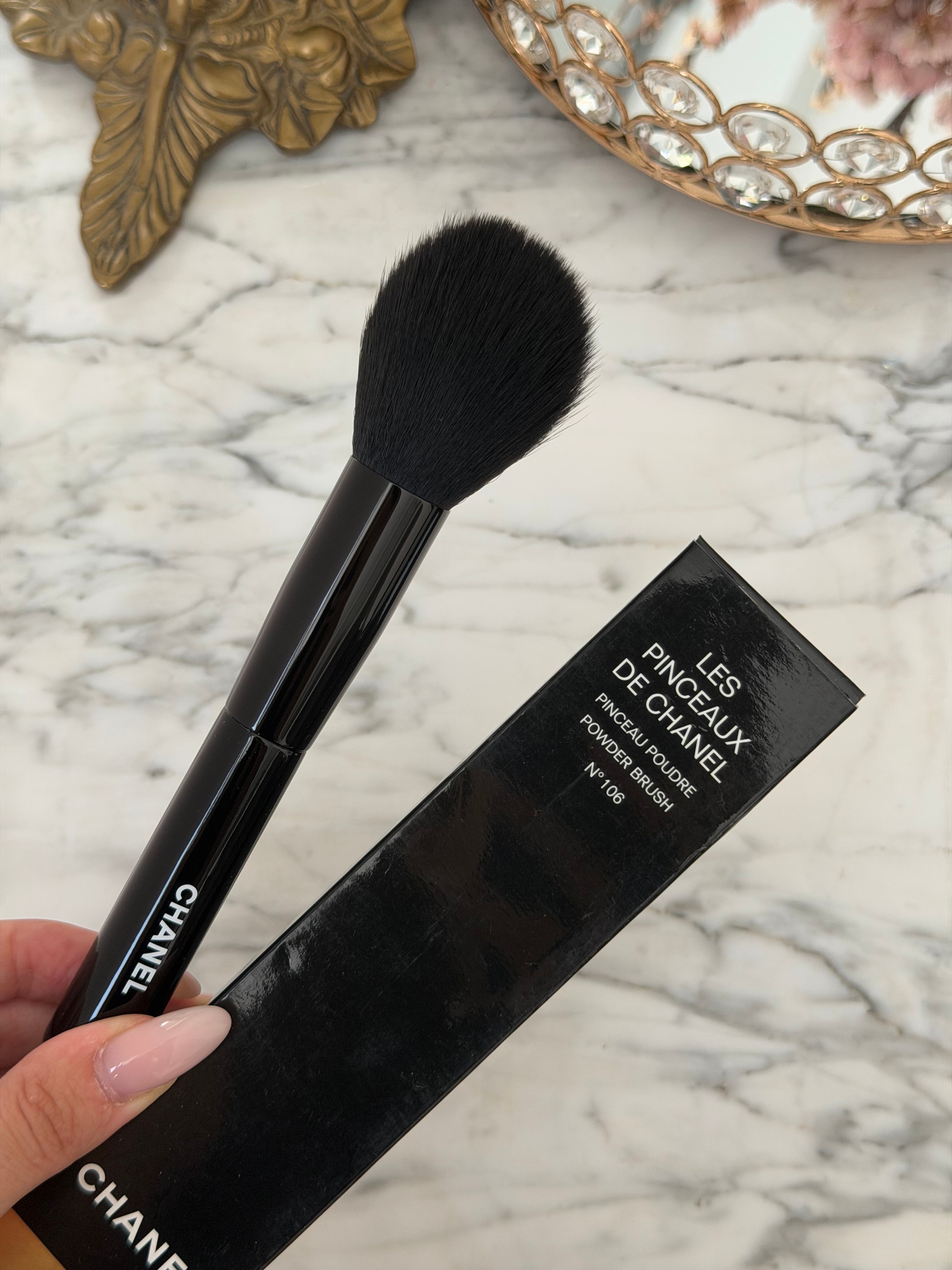 CHANEL Les Pinceaux De Chanel Powder Brush N°106 – Paris