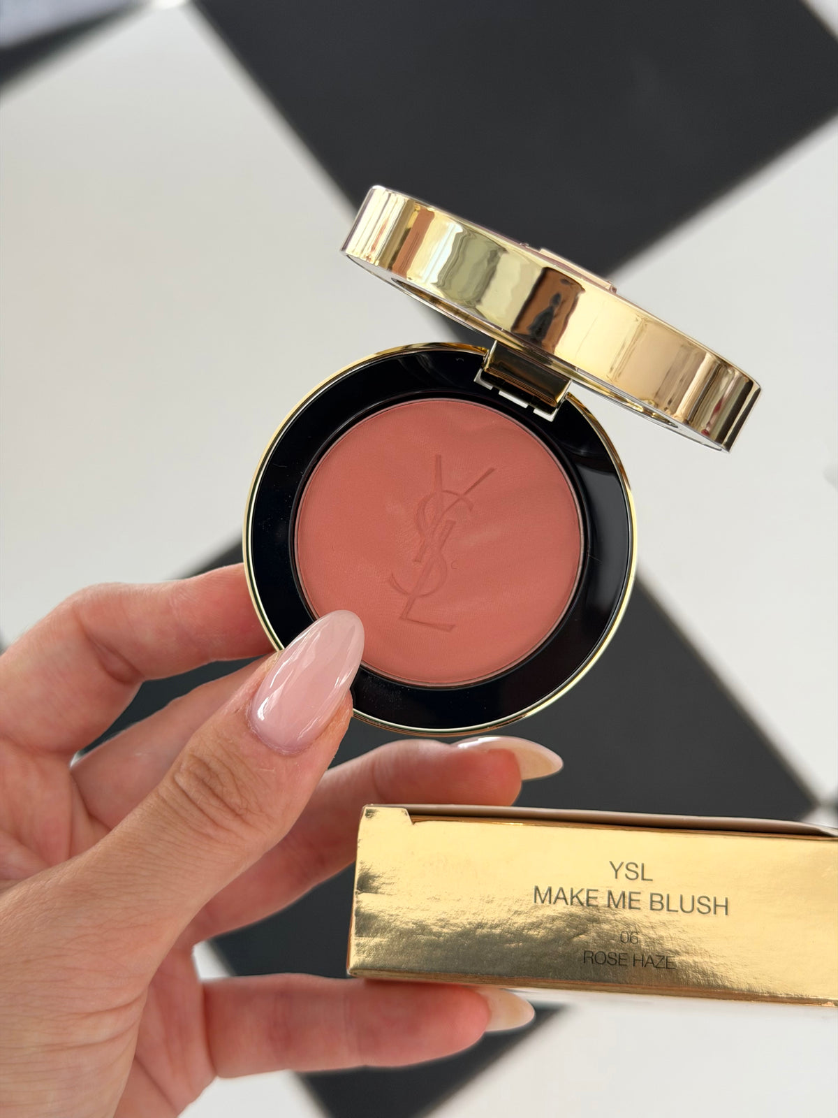 YSL Make Me Blush - Bold Blurring Blush (06)