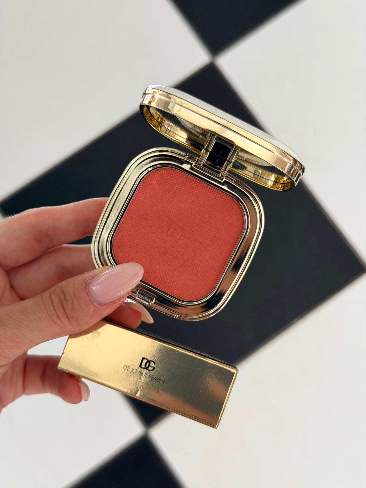 DOLCE&GABBANA
Cheek&Eyes Match - Lasting Blush & Eyshadow Powder (02)