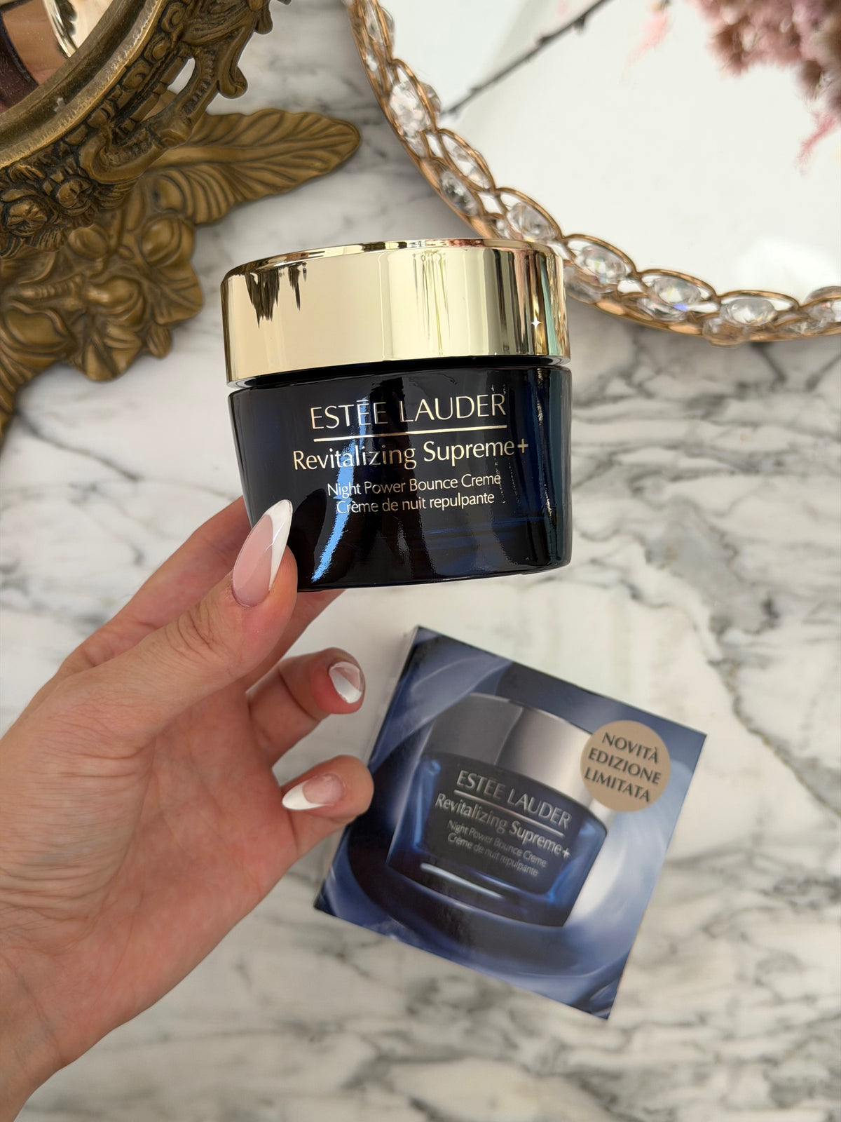 ESTEE LAUDER Revitalizing Supreme+
Night Power Bounce Creme Moisturizer