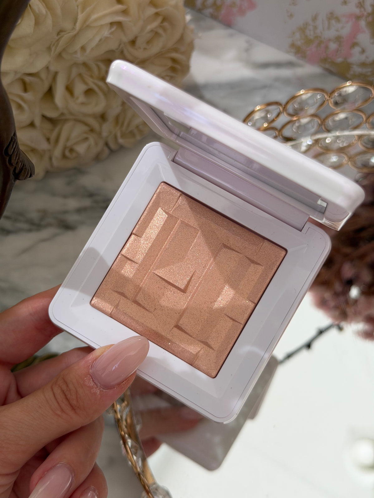 HAUS LABS By Lady Gaga
Bio-Radiant™ Gel-Powder Highlighter - Peach Quartz