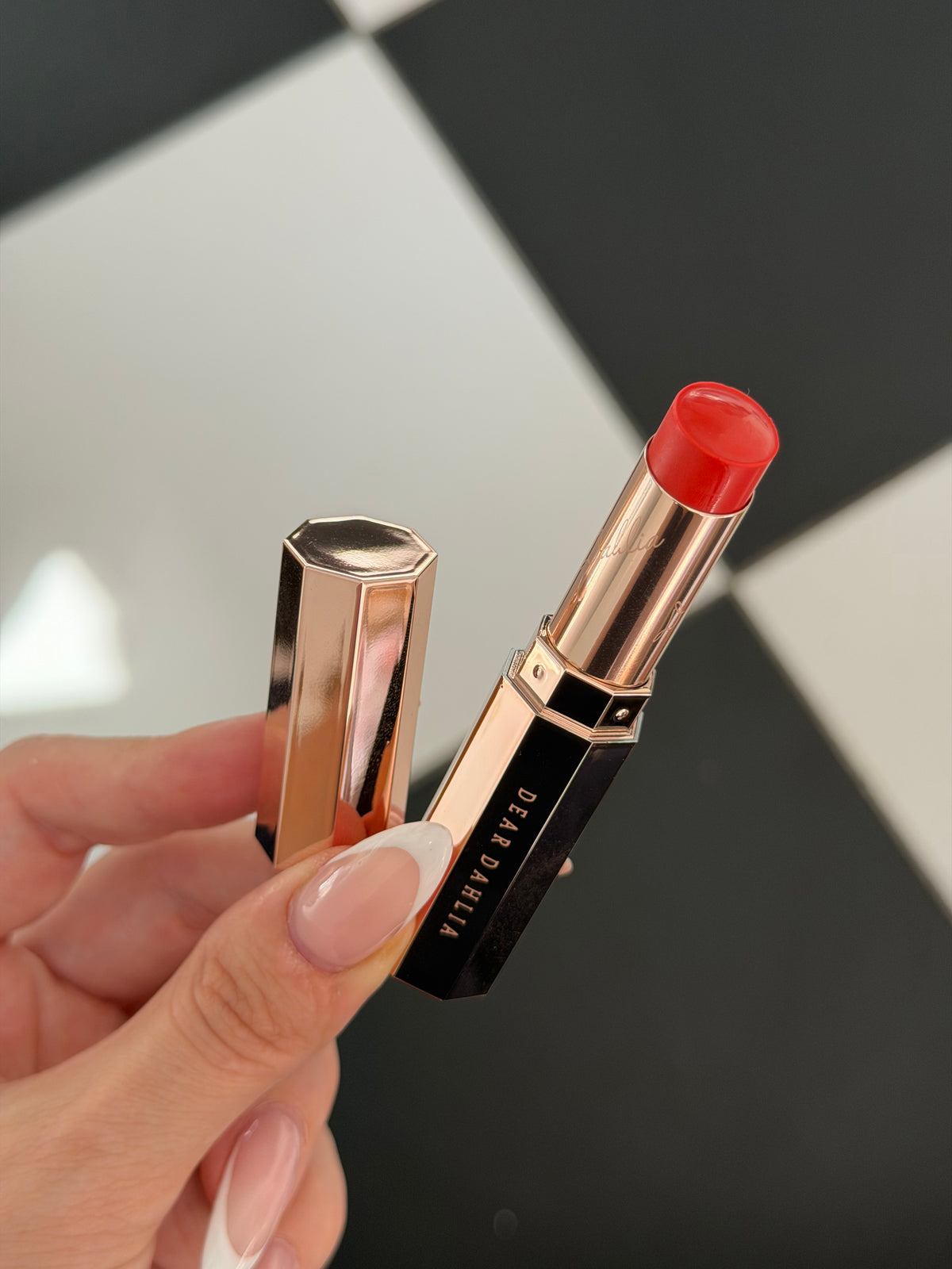 DEAR DAHLIA Blooming Edition - Blair
Lip Paradise Color Balm - Lip Balm