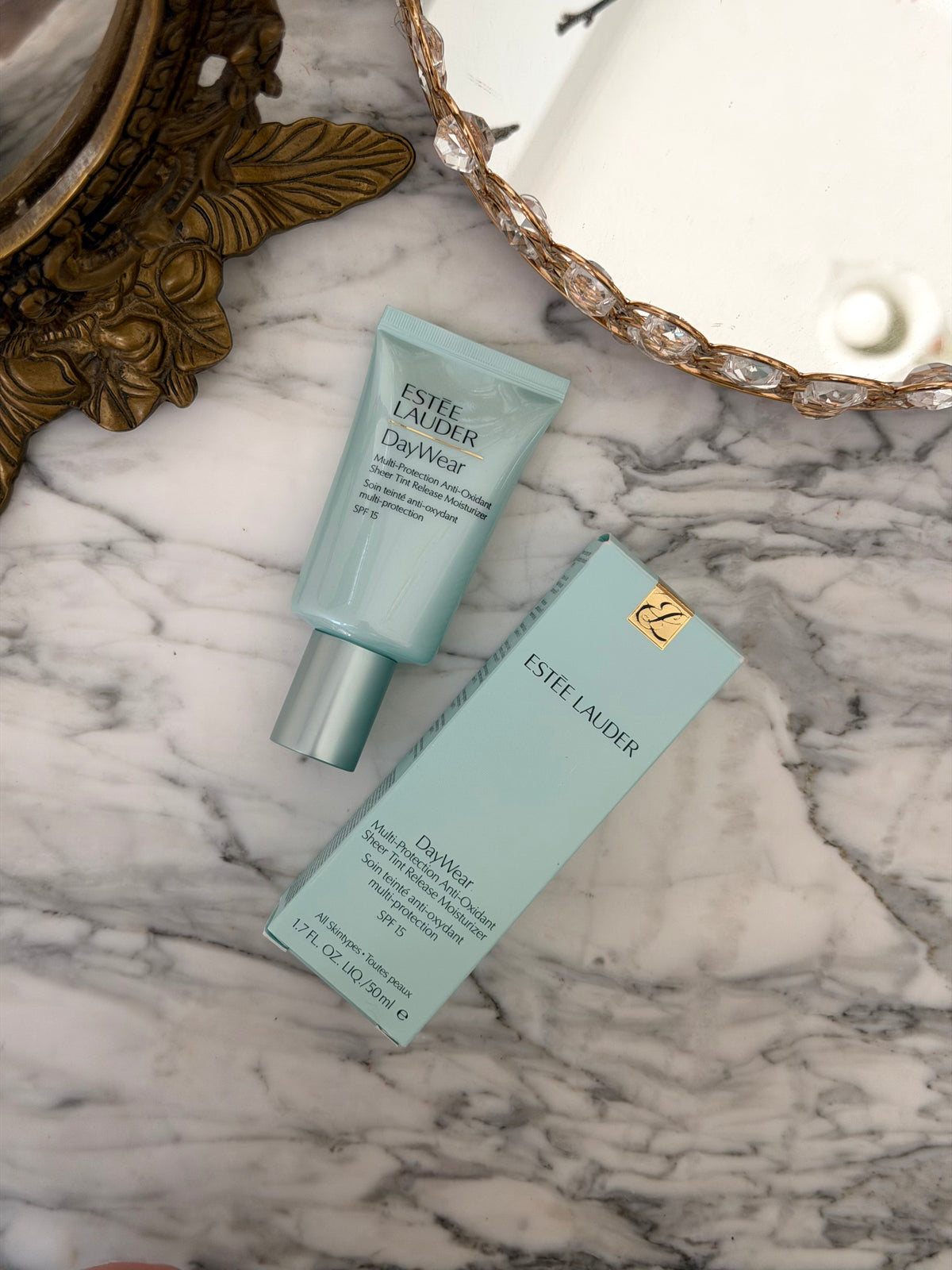 ESTEE LAUDER DayWear
Multi-Protection Anti-Oxidant Sheer Tint Release Moisturiser SPF15