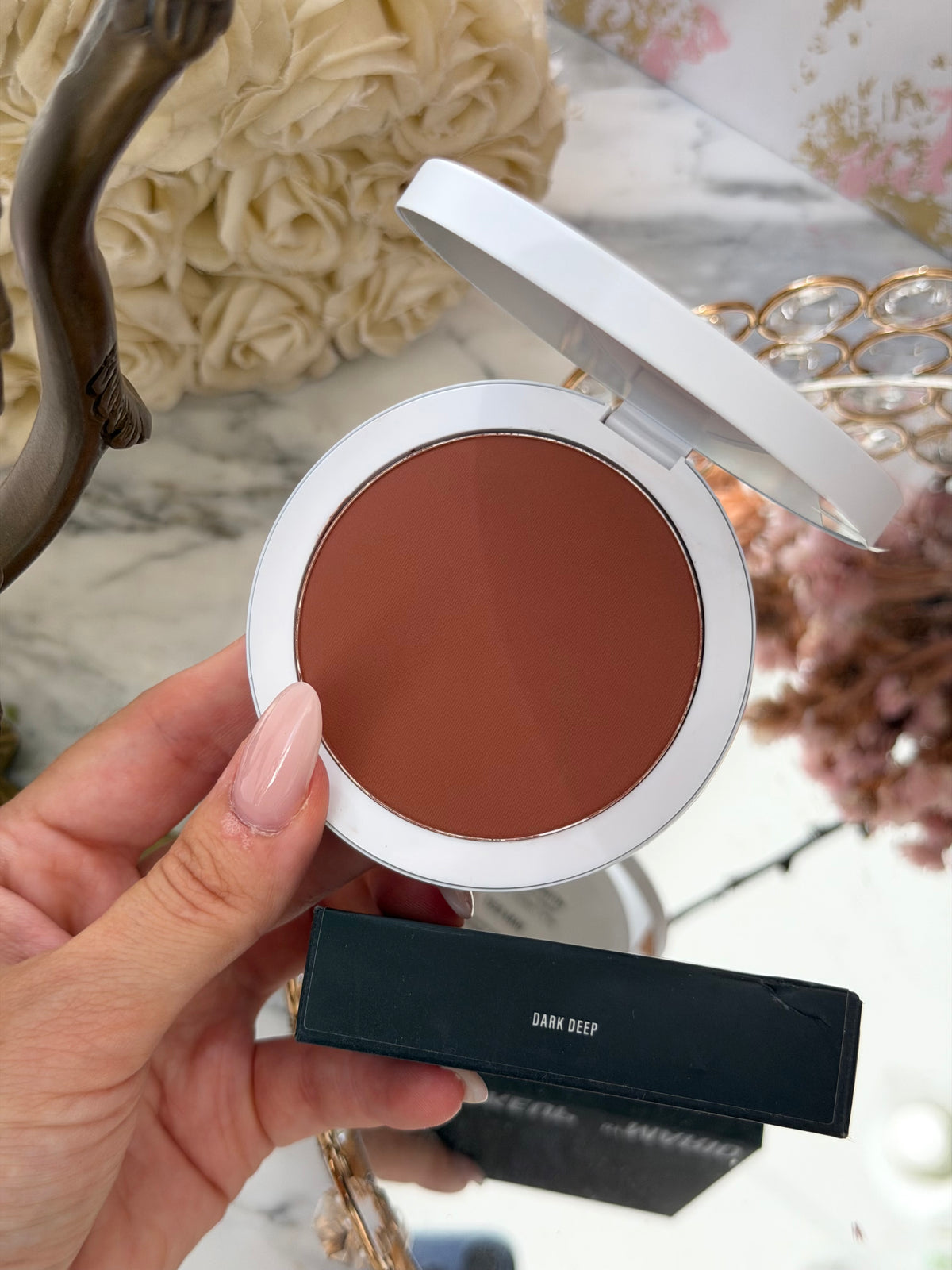 MAKEUP BY MARIO Softsculpt Powder Bronzer - Dark Deep