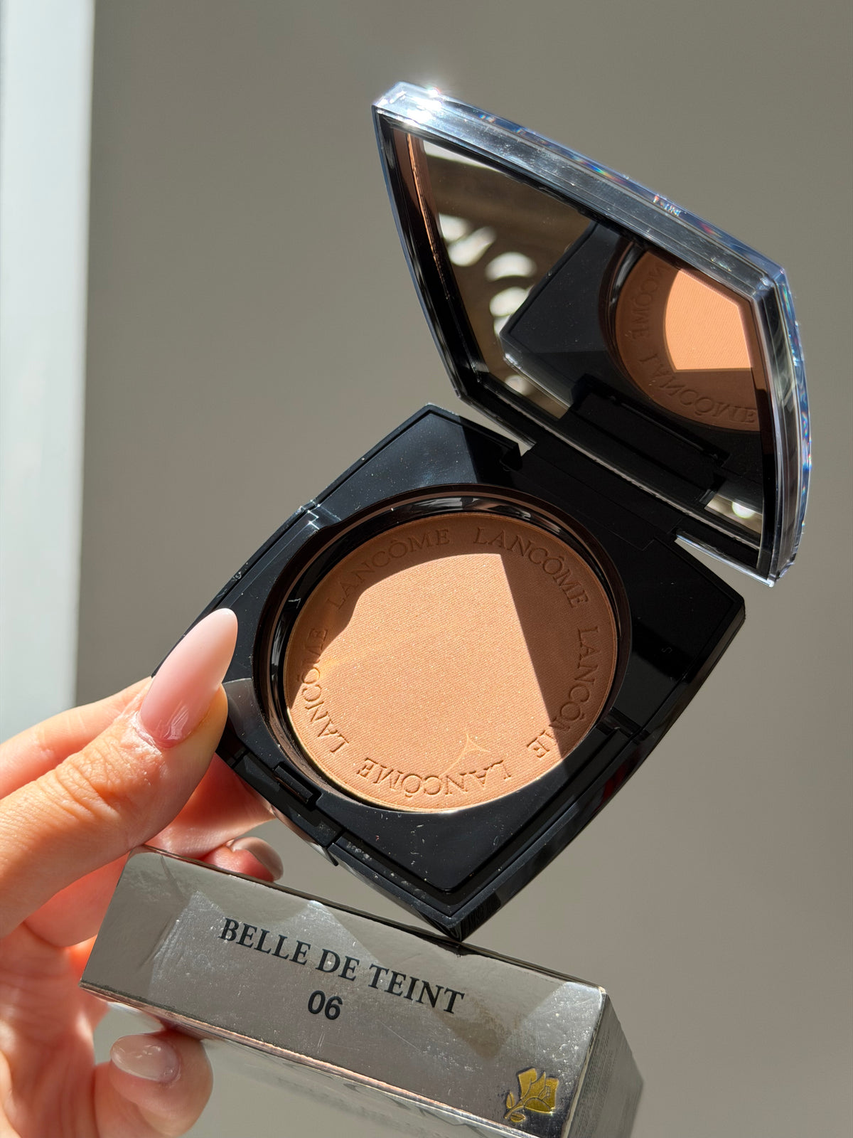 LANCÔME Belle De Teint - Natural Healthy Glow Sheer Blurring Powder (06)