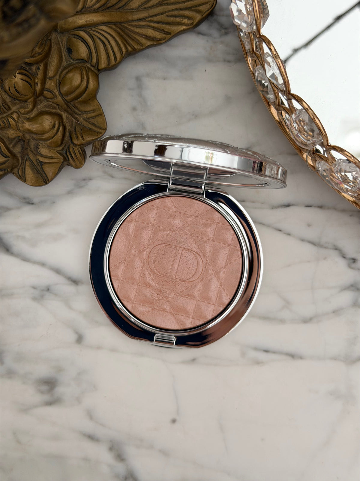 DIOR Forever Glow Luminizer - Illuminating Powder For Face (02)