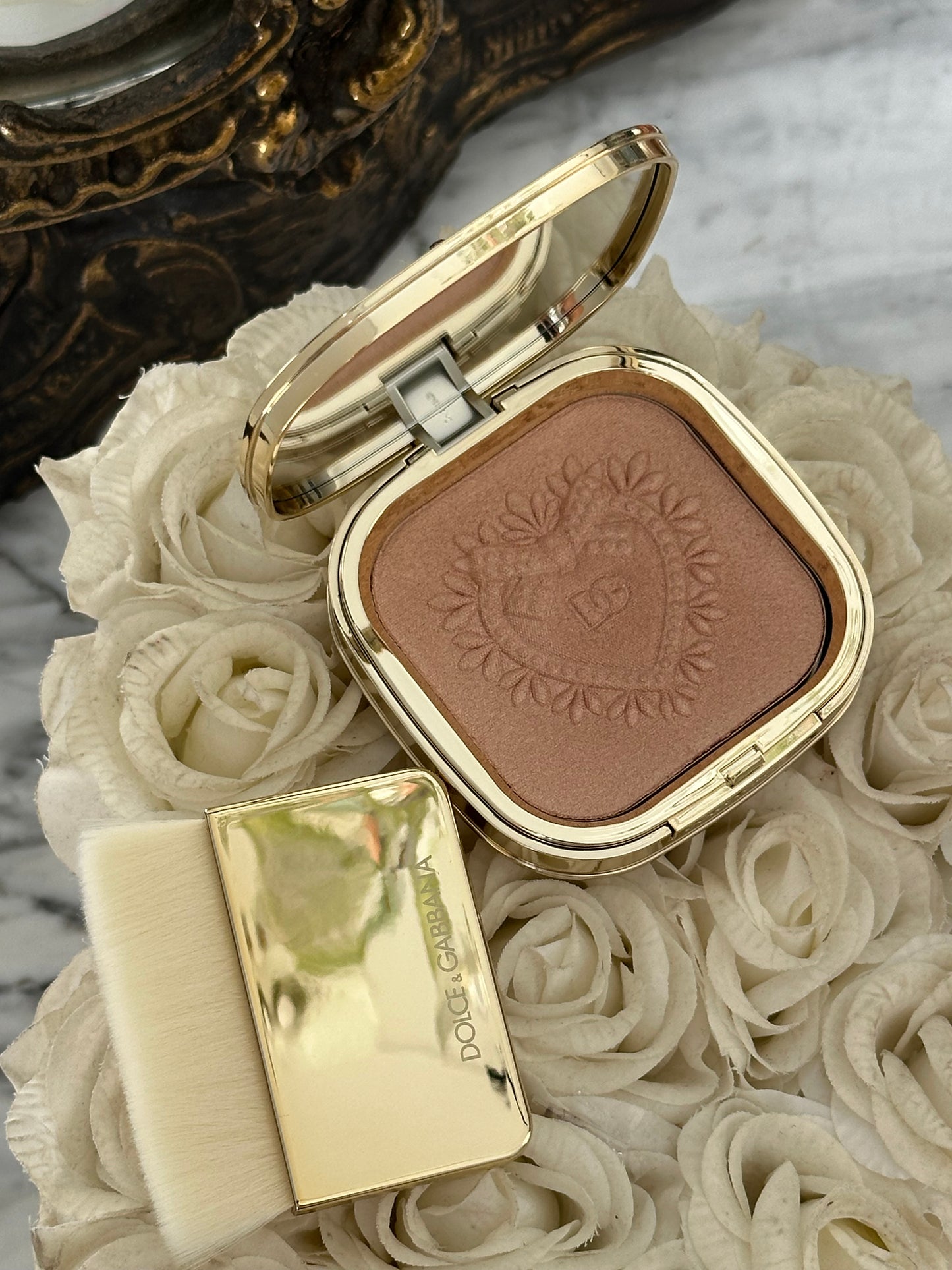 DOLCE&GABBANA Everlift Luminizer Light Oil Infused Soft-Halo Powder