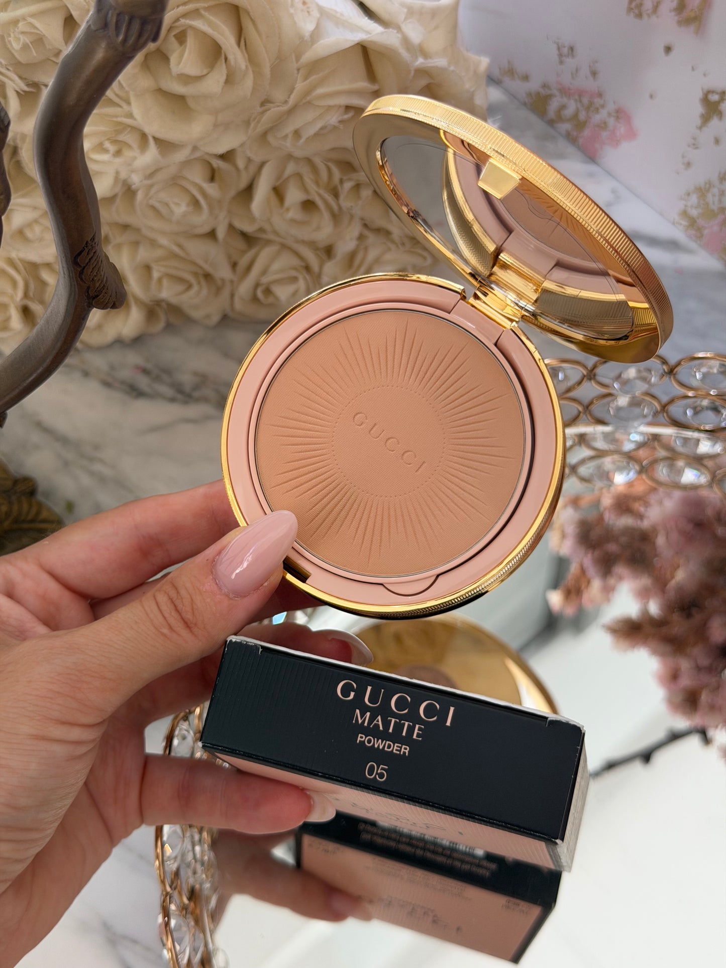 GUCCI Matte Face Powder - Blurring & Mattifying Tinted, Natural Matte (05)