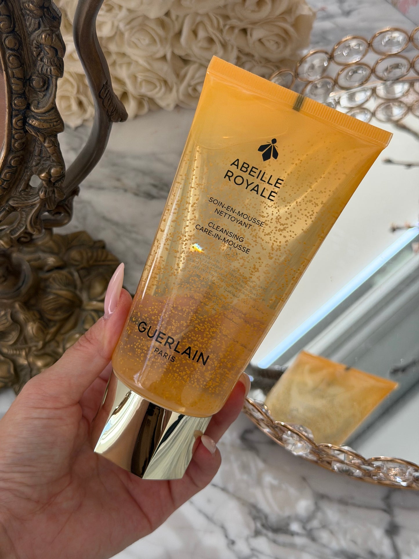 GUERLAIN Abeille Royale Cleansing Care-In-Mousse