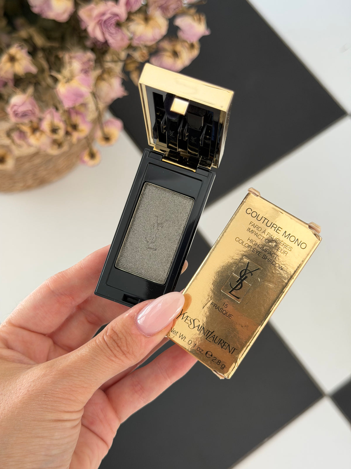 YSL Couture Mono Eyeshadow (5)
High-Impact Colour Eye