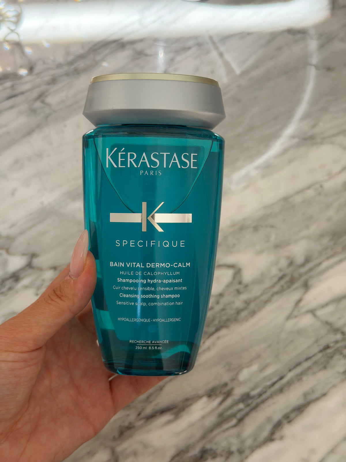 KÉRASTASE Specifique Bain Vital Dermo-Calm Anti-Irritation