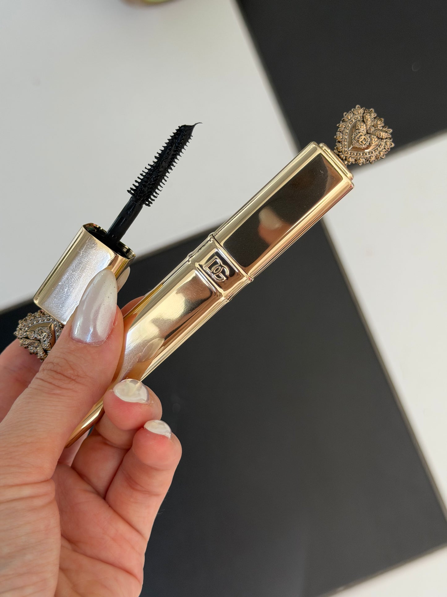 DOLCE&GABBANA
Everfull XL Mascara 36H Extreme Volume & Lift