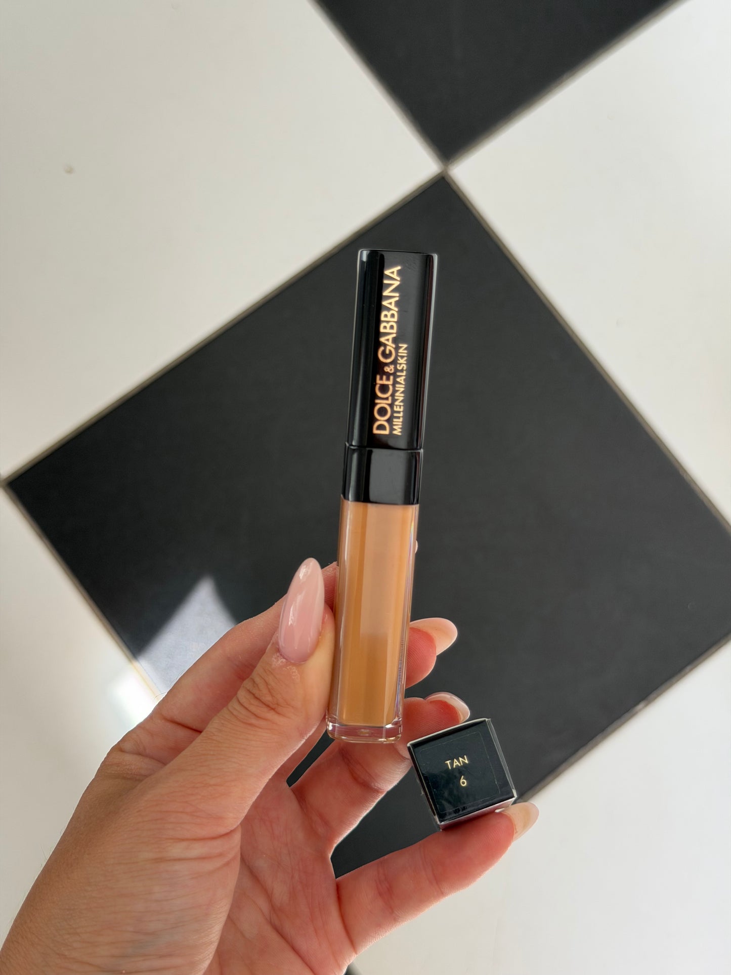 DOLCE&GABBANA
Millennial Skin Longwear Concealer (6)