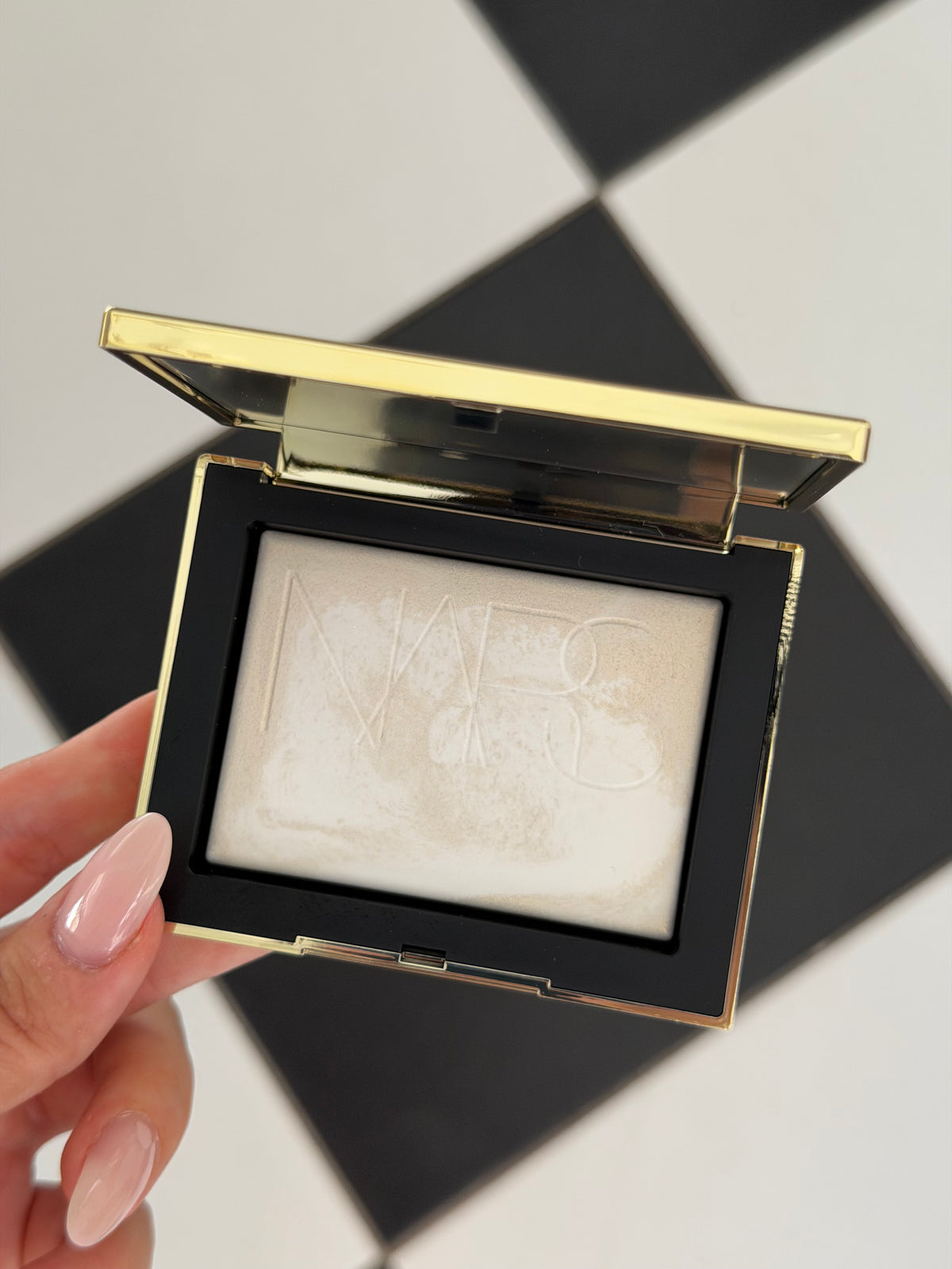NARS Light Reflecting™ Setting Powder - Gold Dust