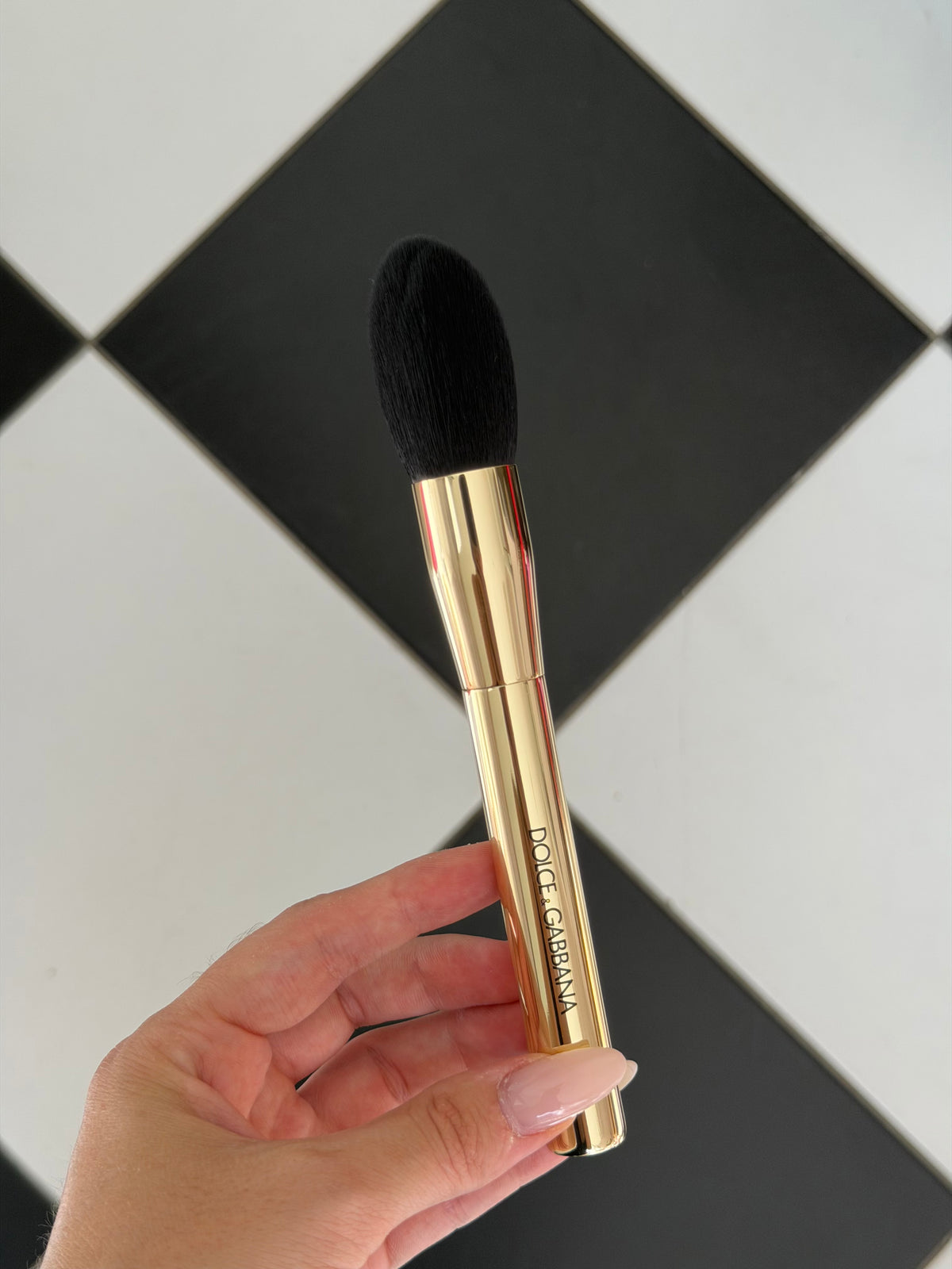 DOLCE&GABBANA Powder & Highlighter Beauty Brush
Vegan - Ultra-Soft