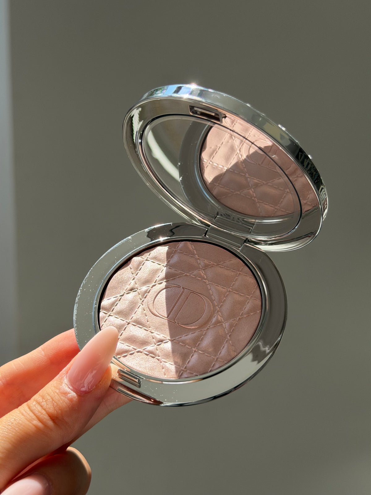 DIOR Forever Glow Luminizer - Illuminating Powder For Face (03)
