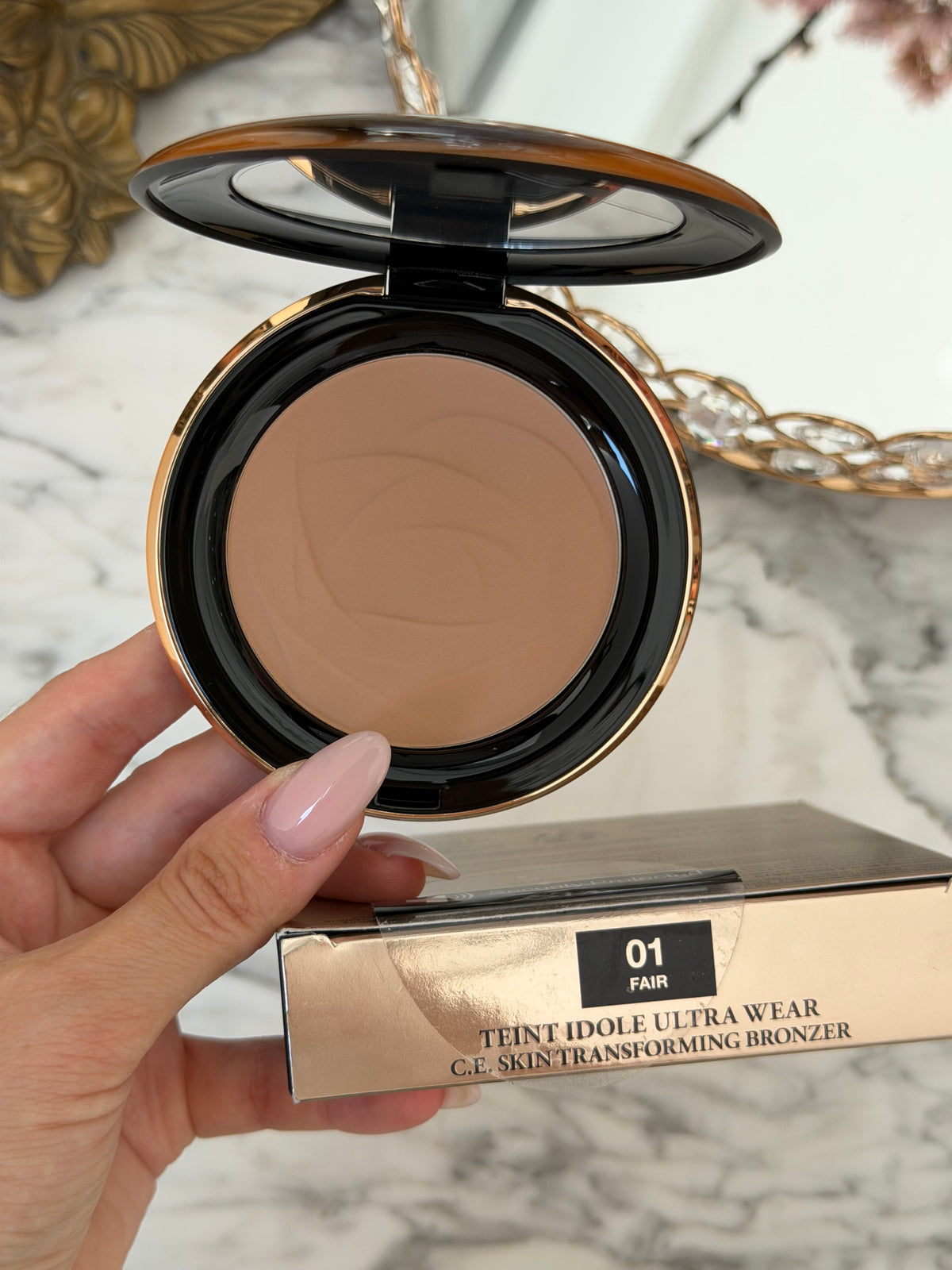 LANCOME Teint Idole Ultra Wear C.E Skin Transforming Bronzer (01)