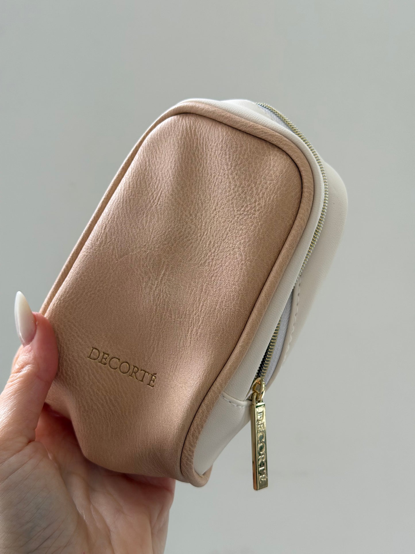 DECORTÉ
Beauty Pouch Gift