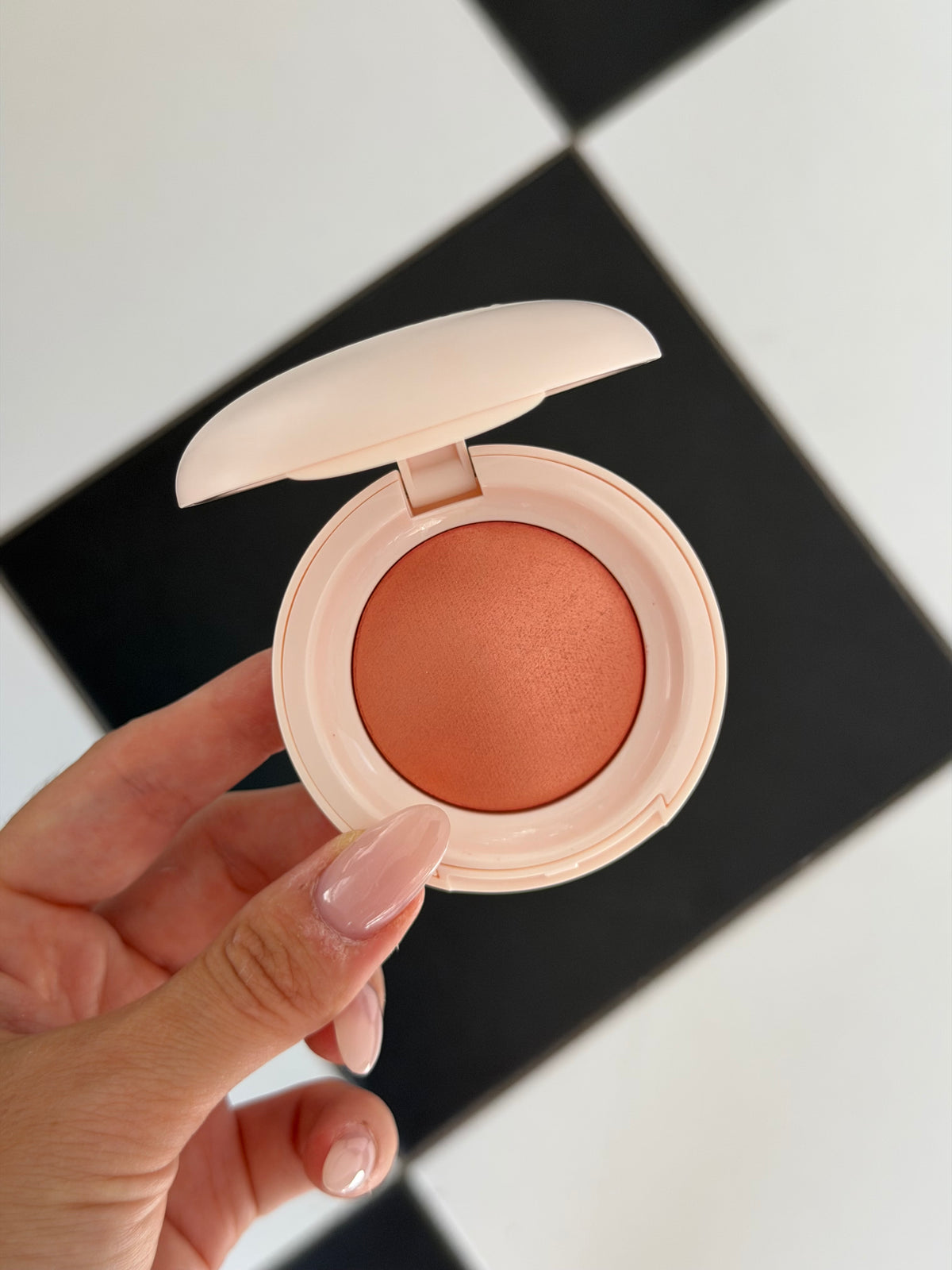RARE BEAUTY Soft Pinch Luminous Powder Blush - Joy