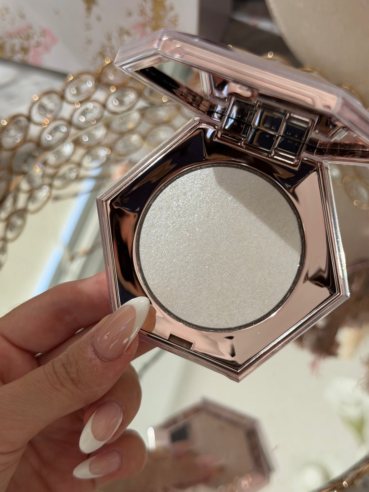 FENTY BEAUTY Diamond Bomb All-Over Diamond Veil Highlighter - How Many Carats?!