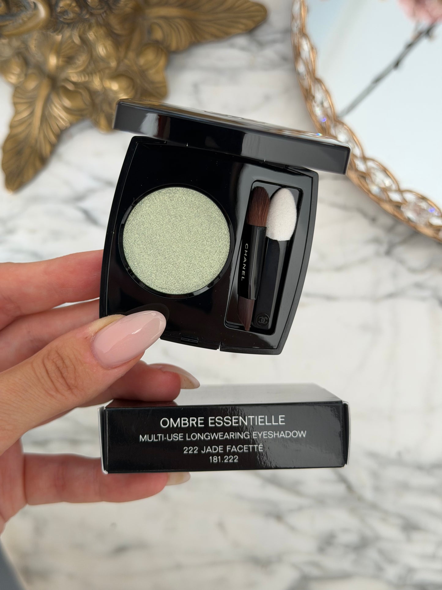 CHANEL Ombre Essentielle Multi-Use Longwearing Eyeshadow (222)