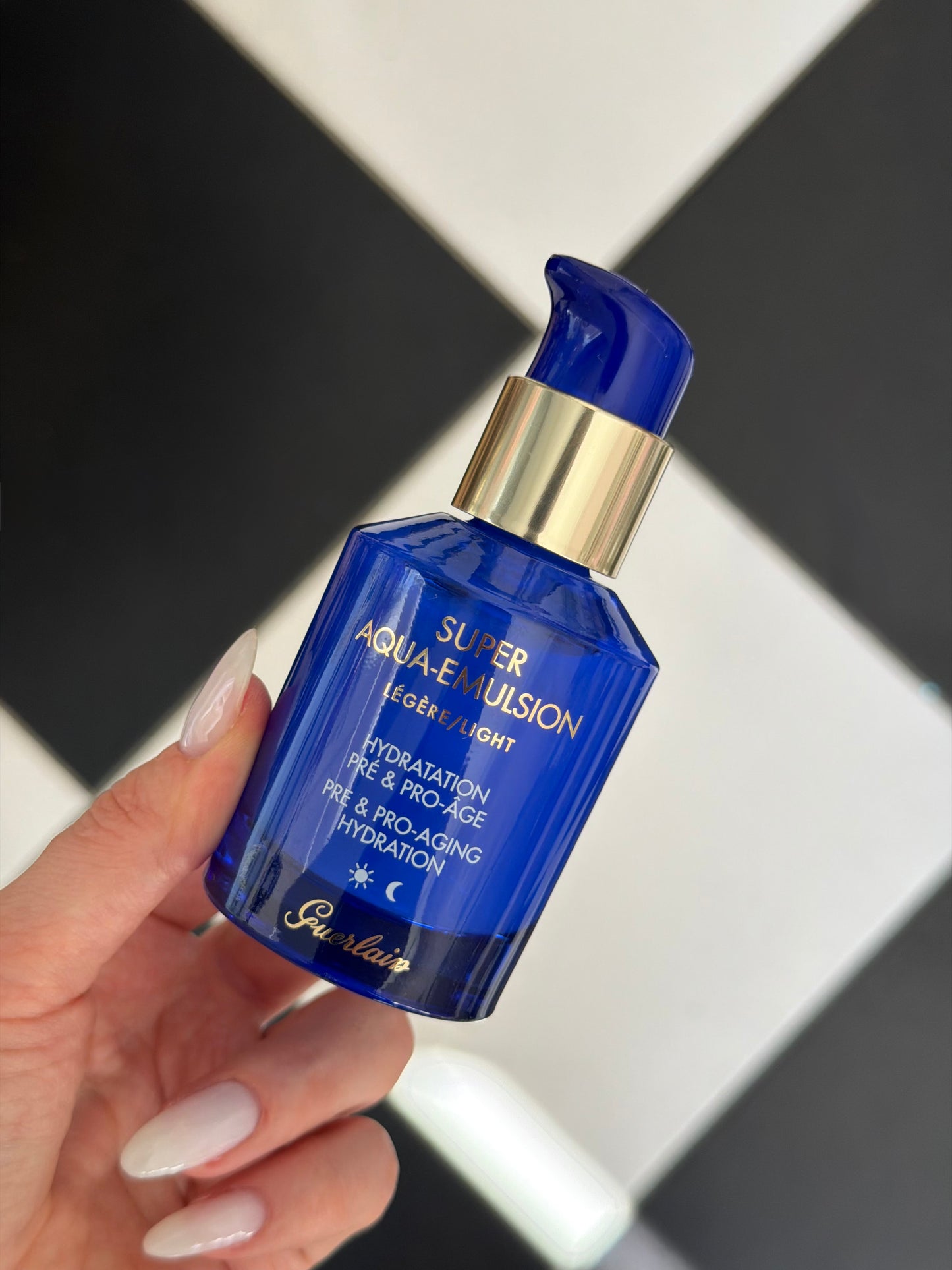 GUERLAIN Super Aqua Emulsion