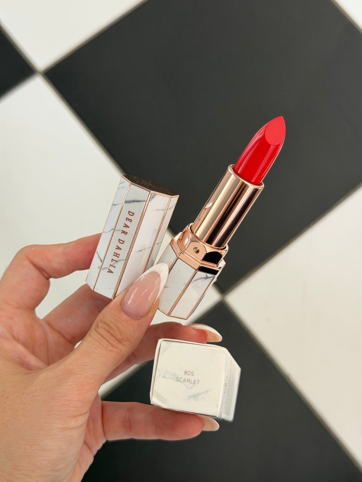 DEAR DAHLIA Lip Paradise Intense Satin Lipstick - Scarlet