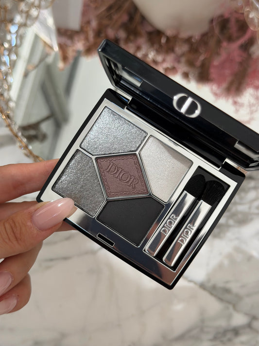 DIOR Diorshow 5 Couleurs
Eye Palette - 5 Eyeshadows - High Color and Long Wear (073)