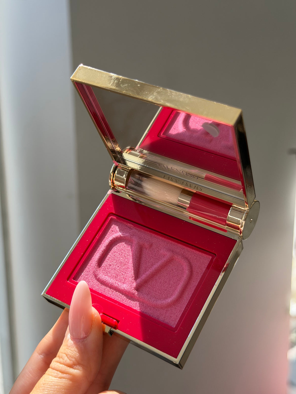 VALENTINO Eye2Cheek Dual-Use Blush & Eyeshadow (01)