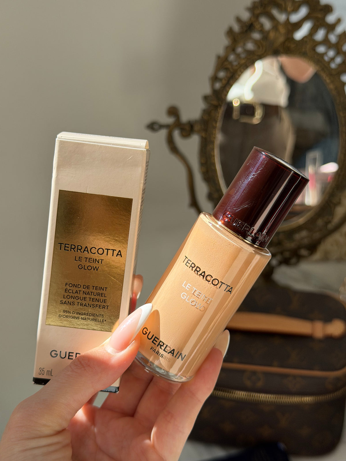 GUERLAIN Terracotta Le Teint Glow (3N)
Healthy Glow Foundation Longwear No-Transfer