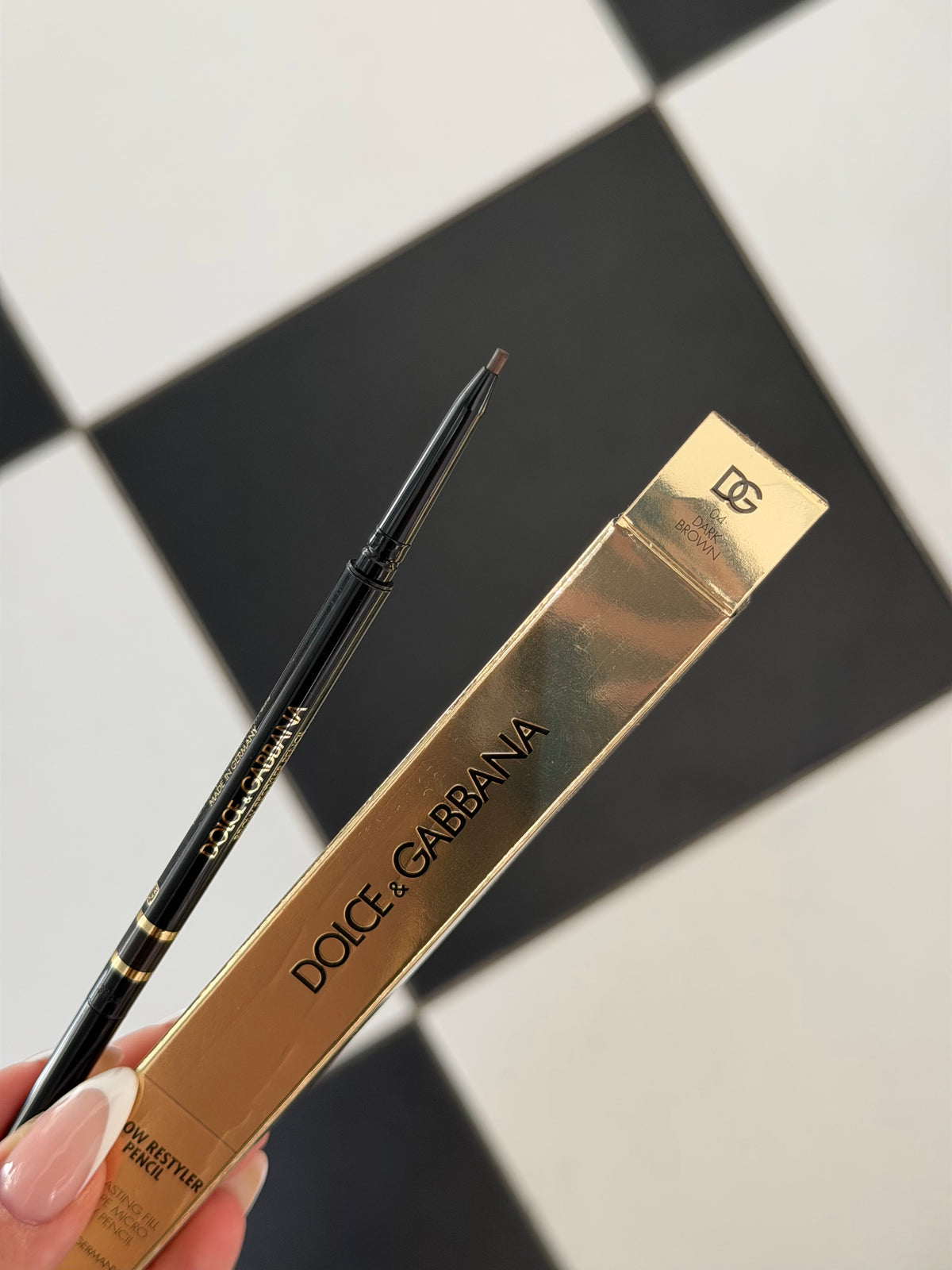 DOLCE&GABBANA Brow Restyler Pencil (04)
16H Lasting Fill & Shape Micro Brow Pencil