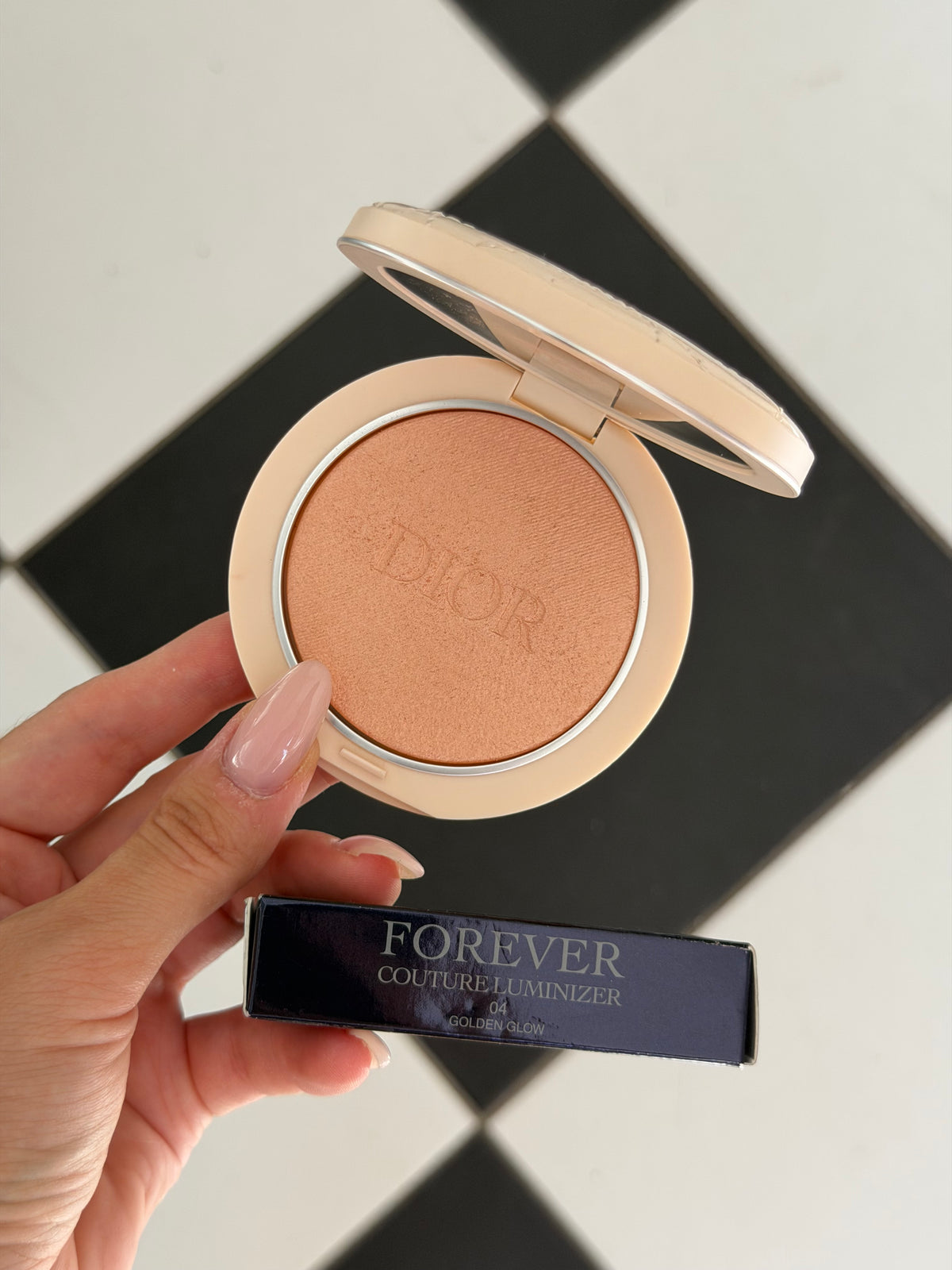 DIOR Forever Couture Luminizer
Longwear Highlighter - Golden