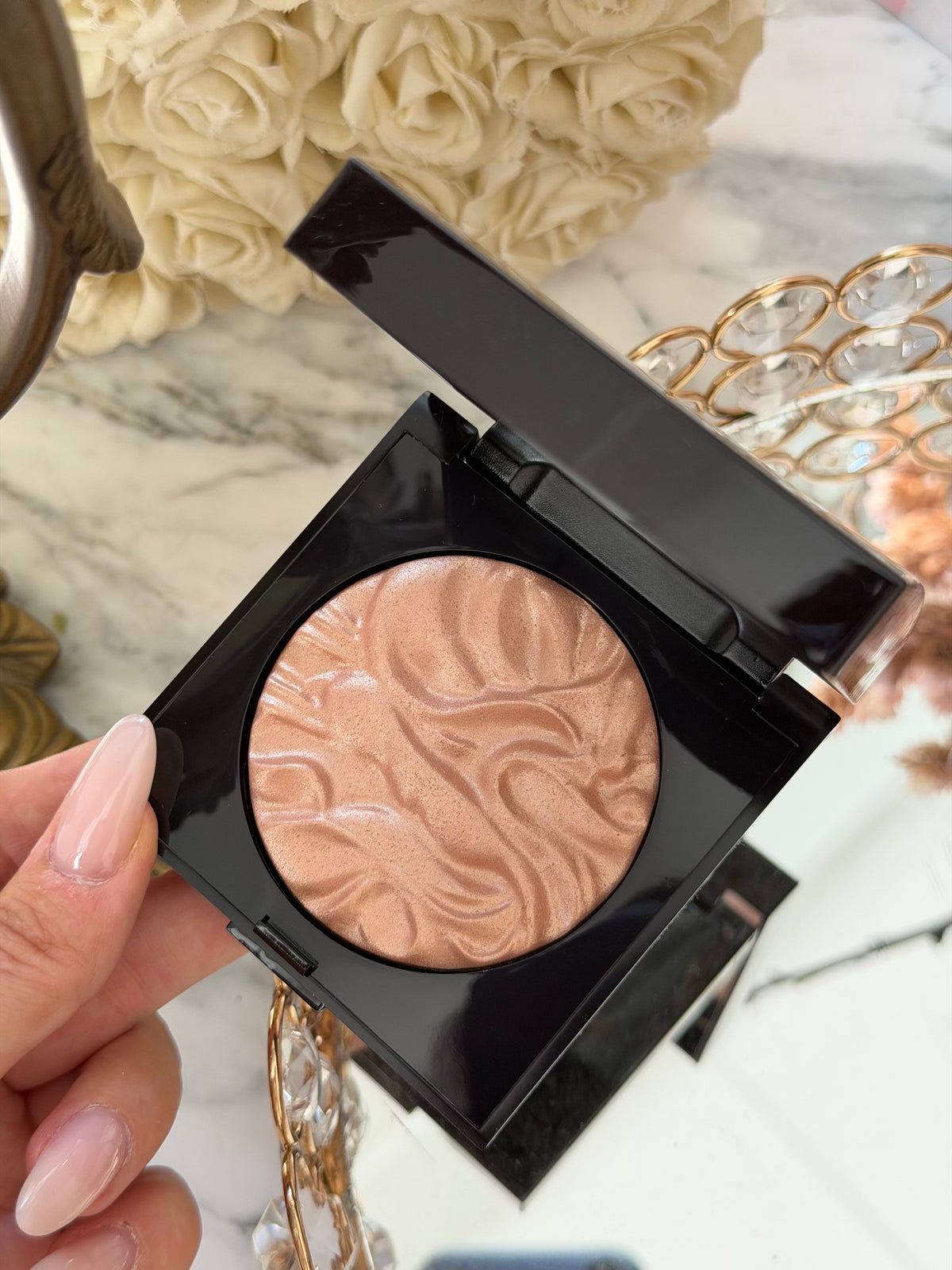 LAURA MERCIER Face Illuminator Highlighting Powder