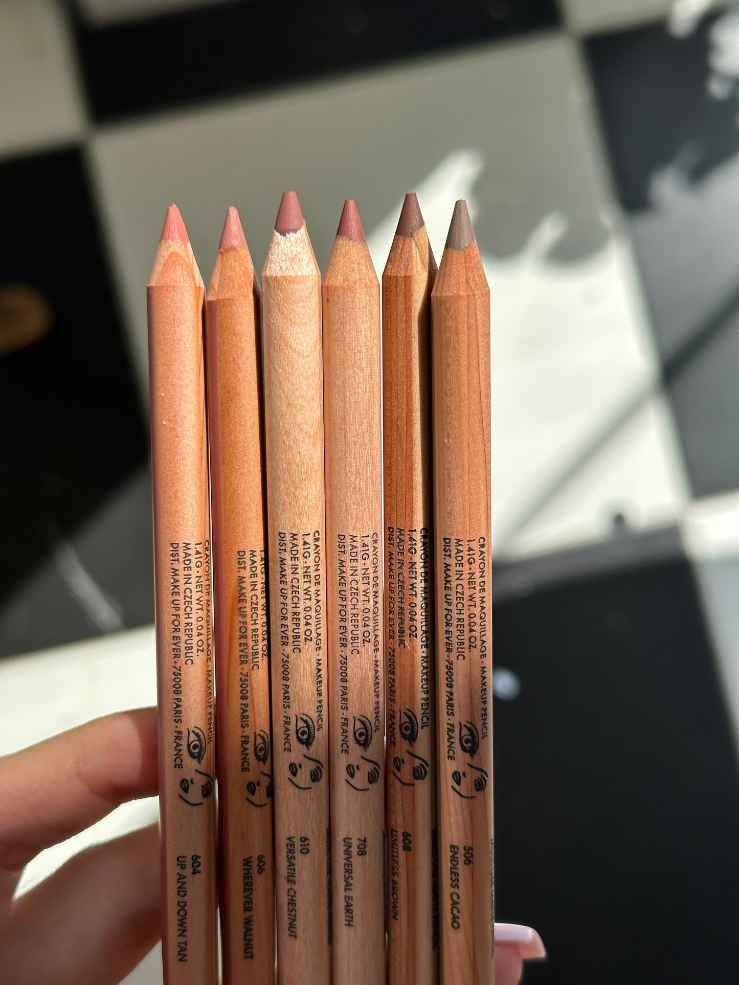 MAKE UP FOR EVER 
Artist Color Pencil (604)
Brow, Eye & Lip Liner
