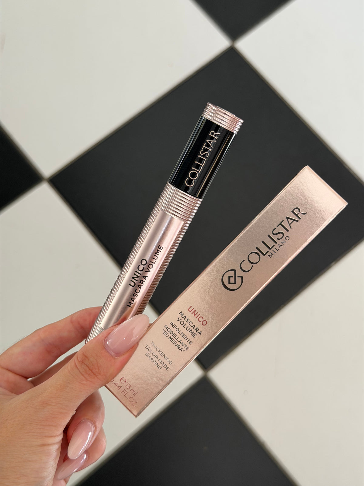 COLLISTAR Mascara Volume Unico®
Thickening ‘Tailor-made’ Shaping