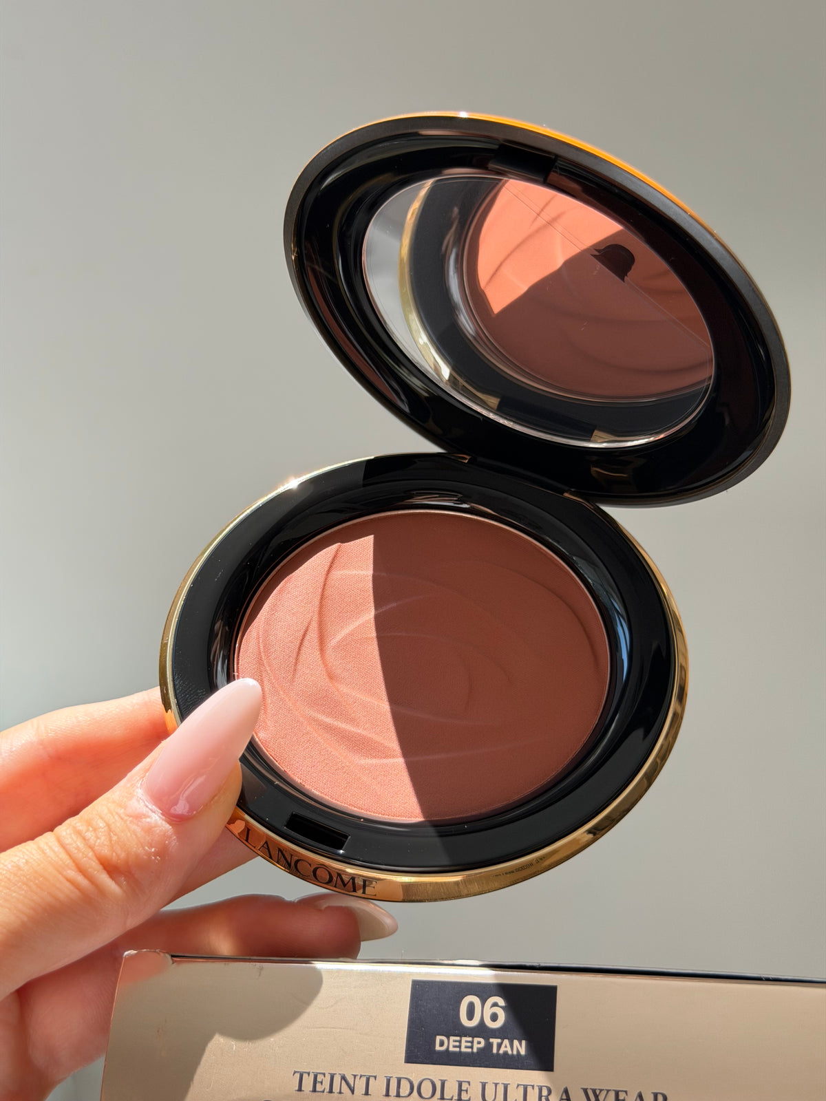 LANCOME Teint Idole Ultra Wear C.E Skin Transforming Bronzer (06)