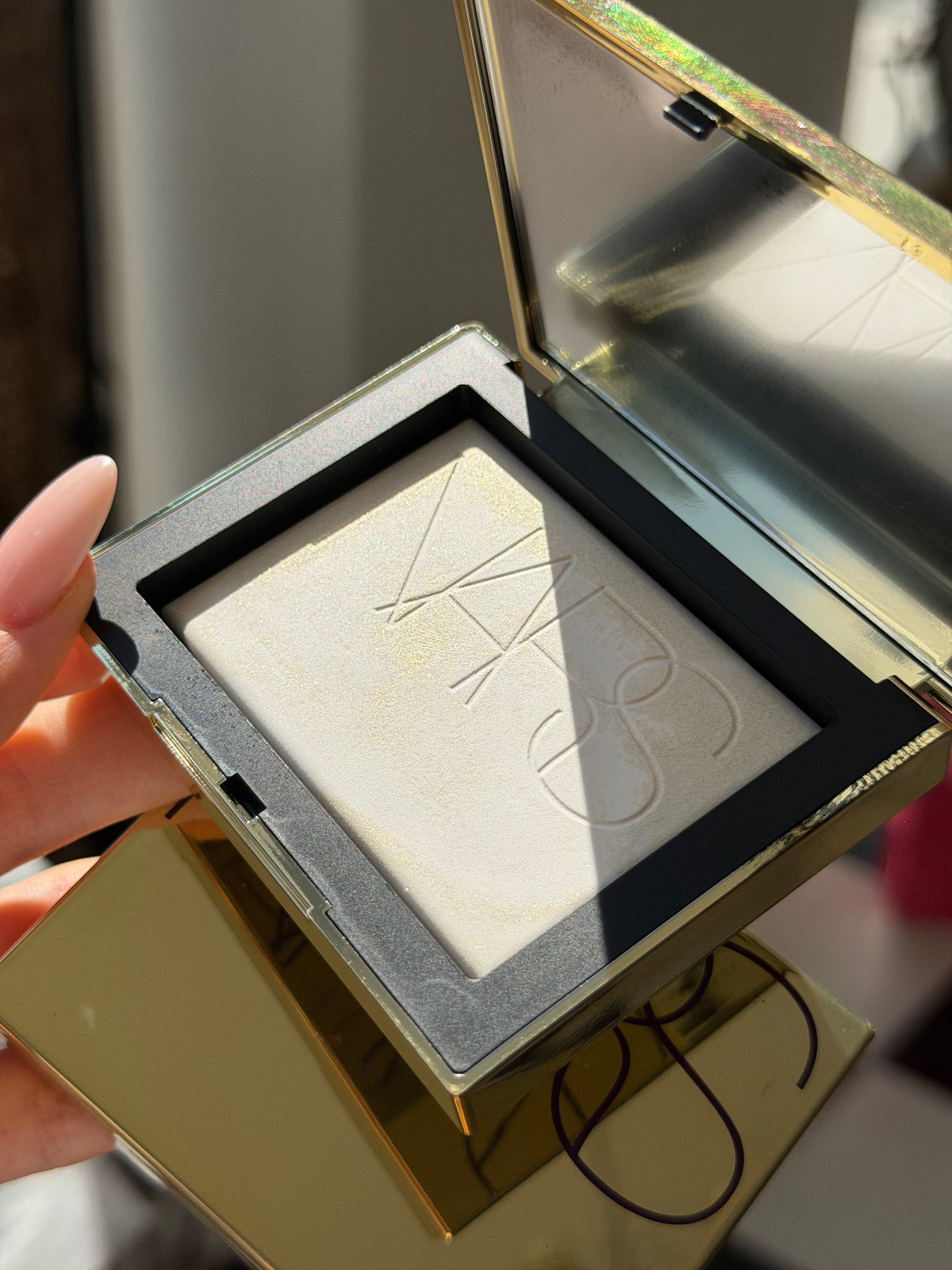 NARS Light Reflecting™ Setting Powder - Gold Dust