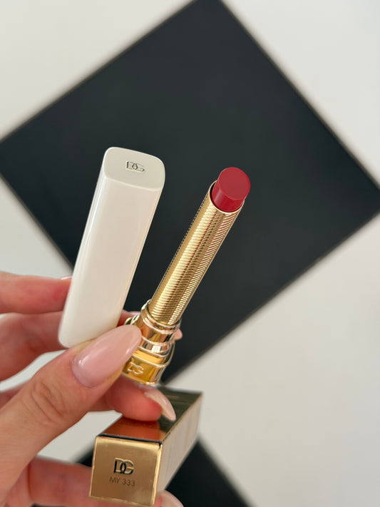DOLCE&GABBANA My Juicy Sheer Lipstick - My 333
Instant Shine & Hydration Lip Stylo