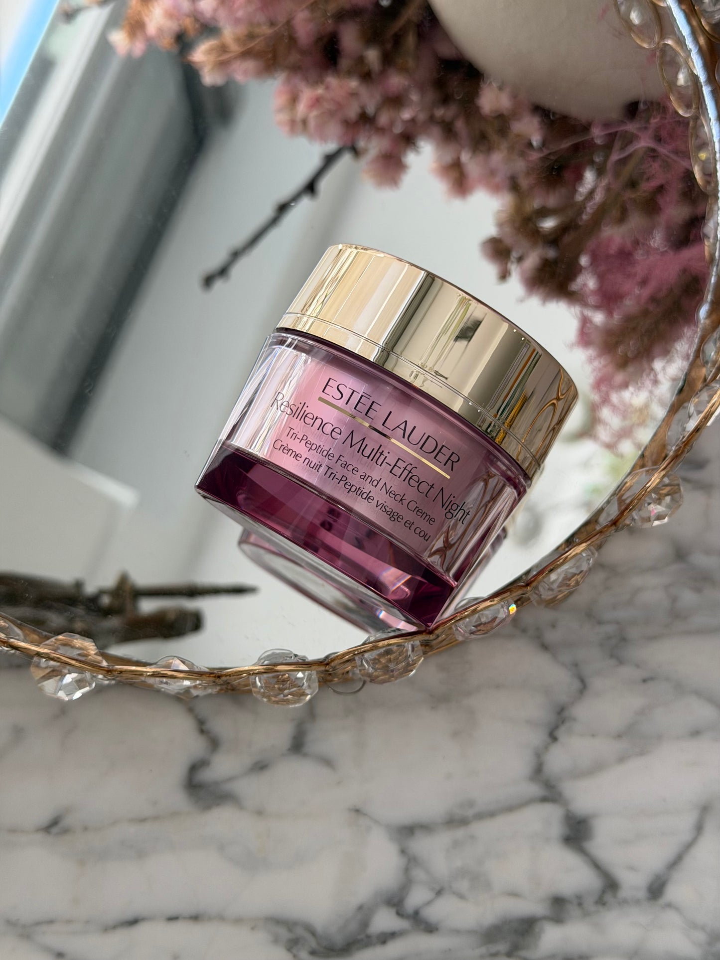 ESTEE LAUDER Resilience Multi-Effect Night
Tri-Peptide Face and Neck Creme SPF15