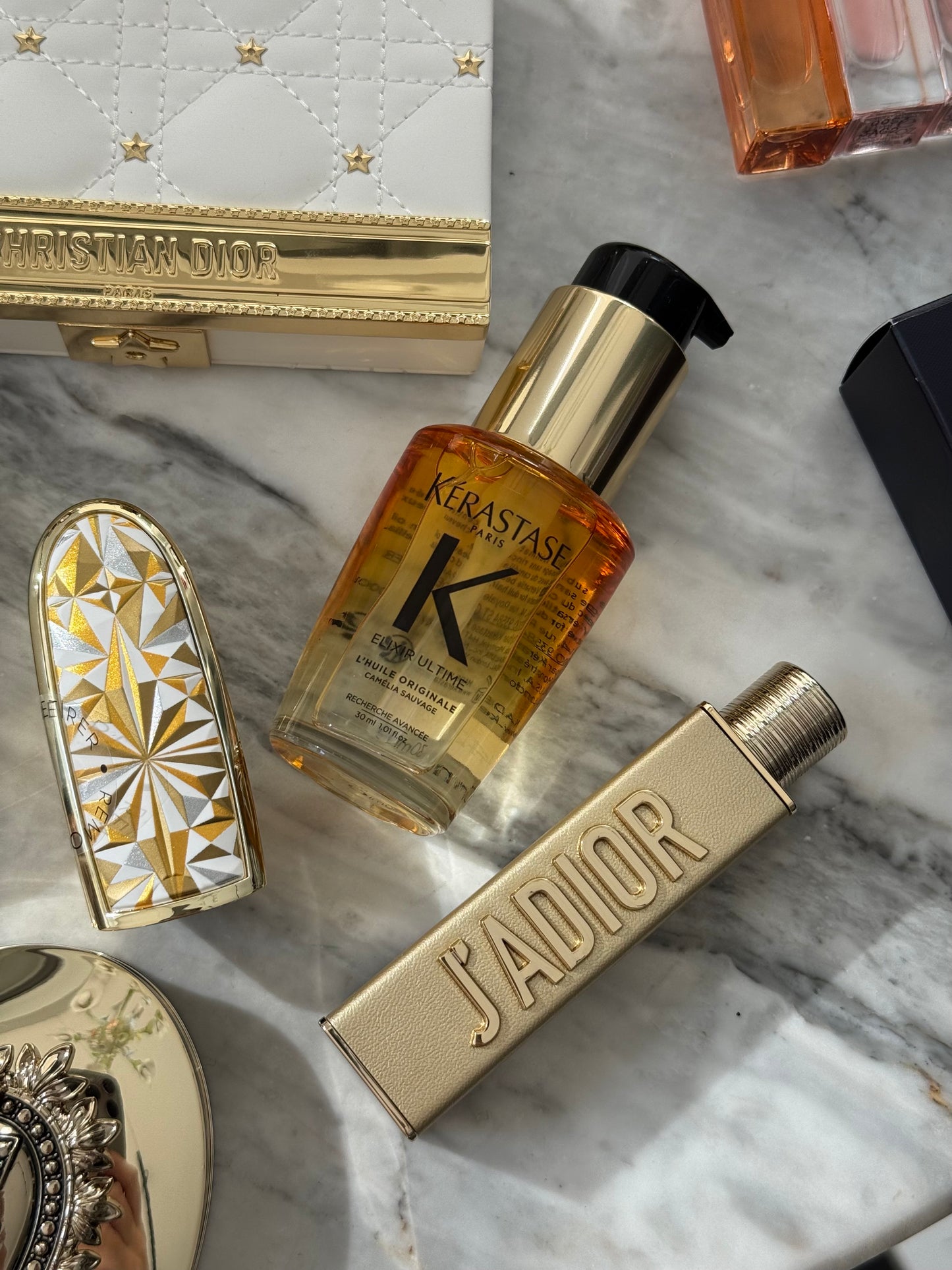 DIOR J’Adior L’Or Parfum Solide - Essence De Parfum
Alcohol-Free Fragrance Stick - Intense, Solar Floral Notes
