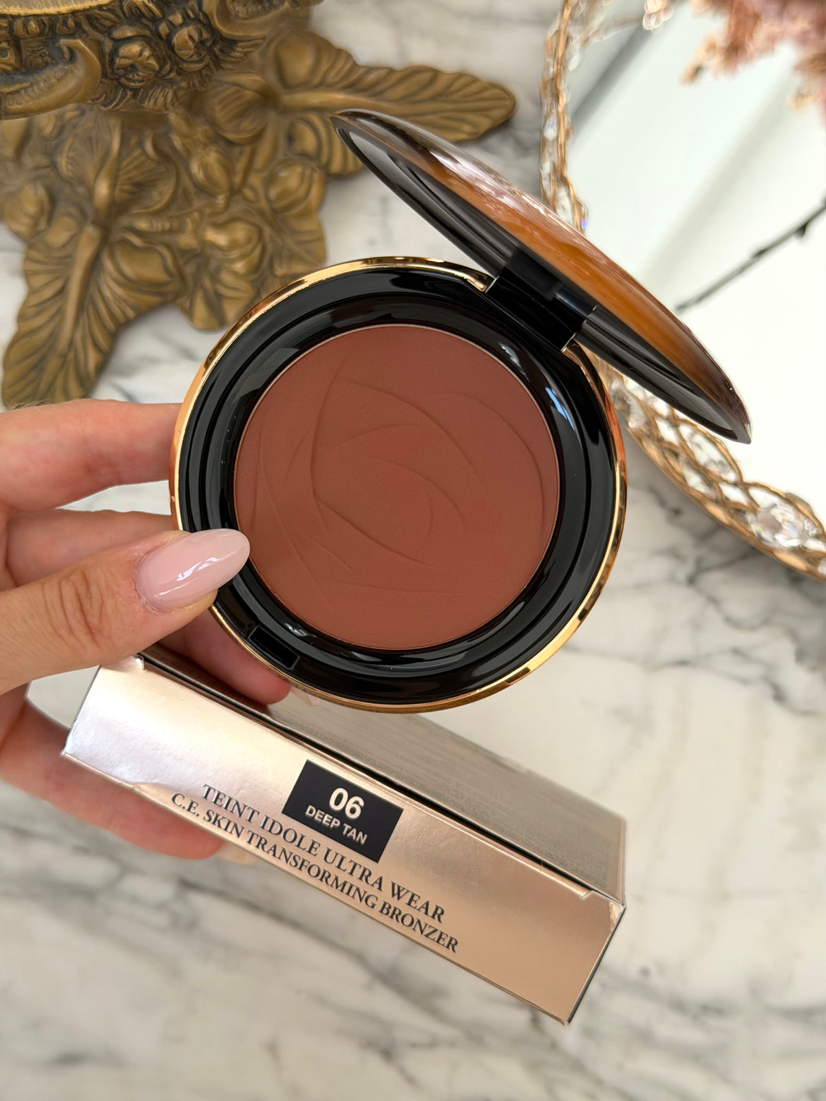 LANCOME Teint Idole Ultra Wear C.E Skin Transforming Bronzer (06)