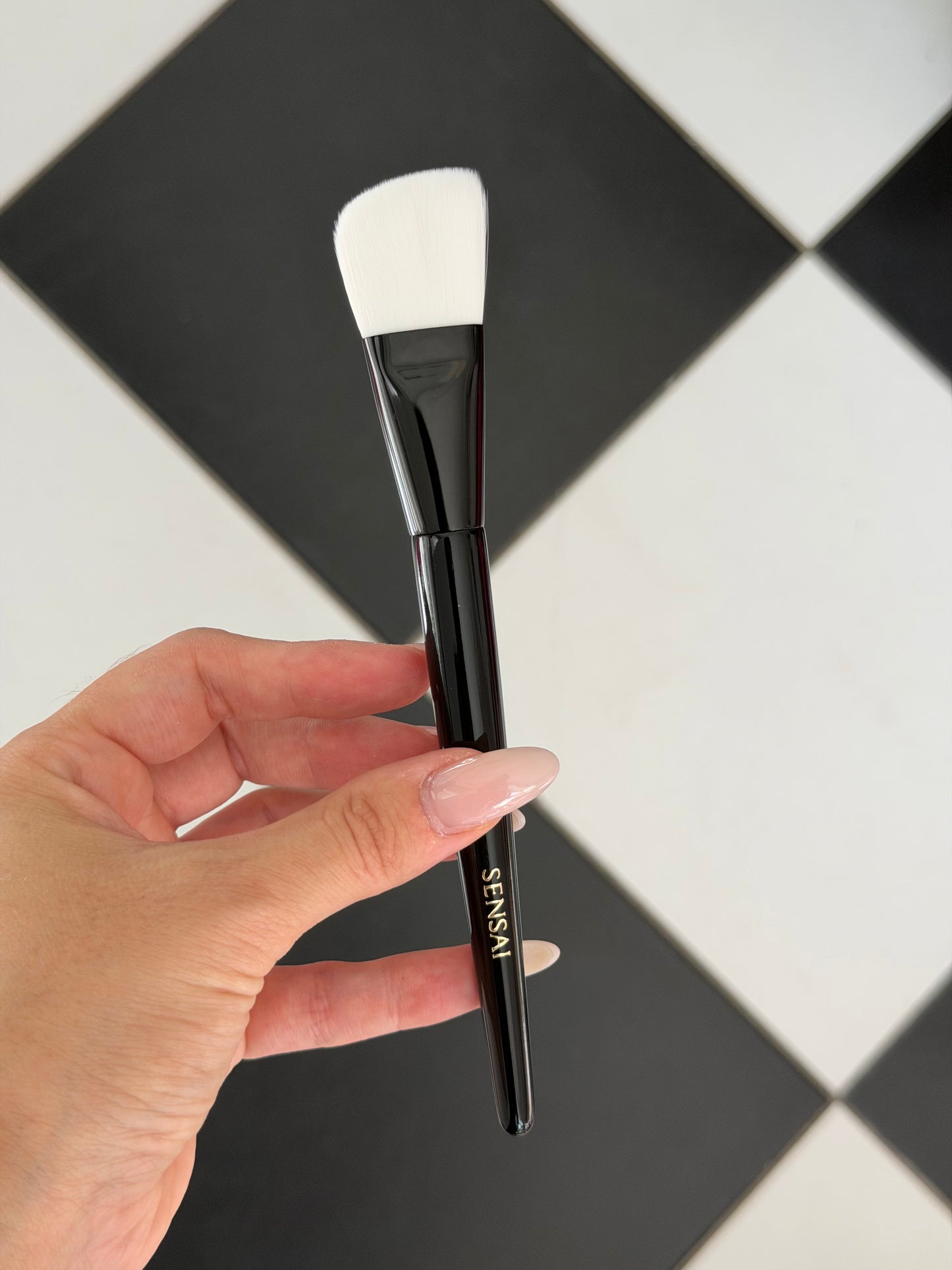 SENSAI Liquid Foundation Brush
