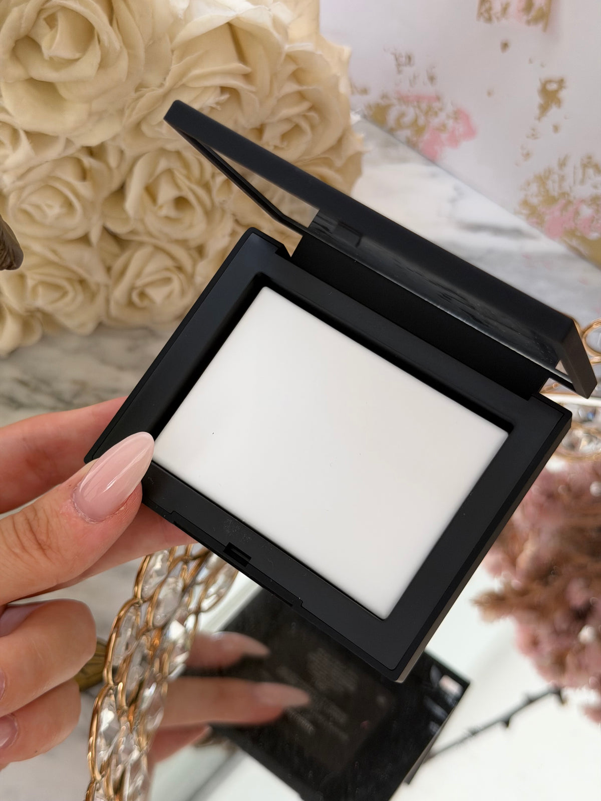 NARS Light Reflecting™ Pressed Setting Powder - Translucent Crystal