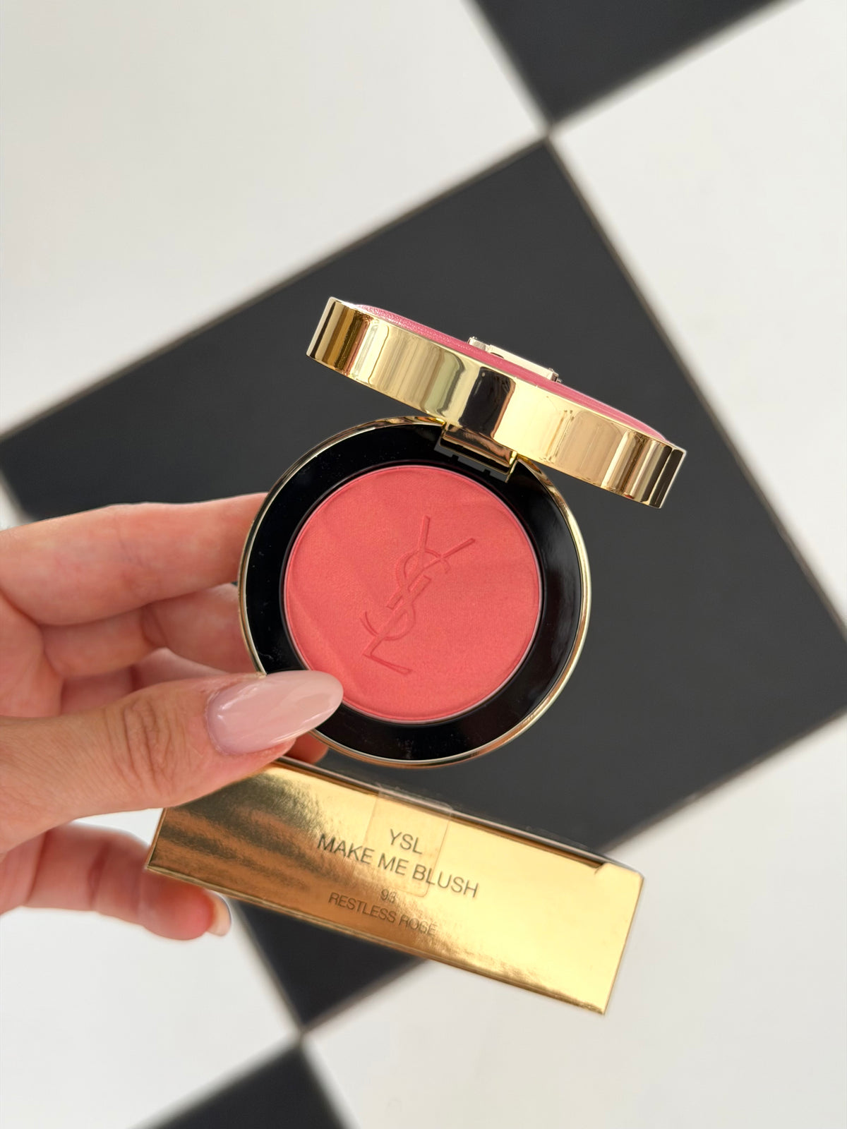 YSL Make Me Blush - Bold Blurring Blush (93)