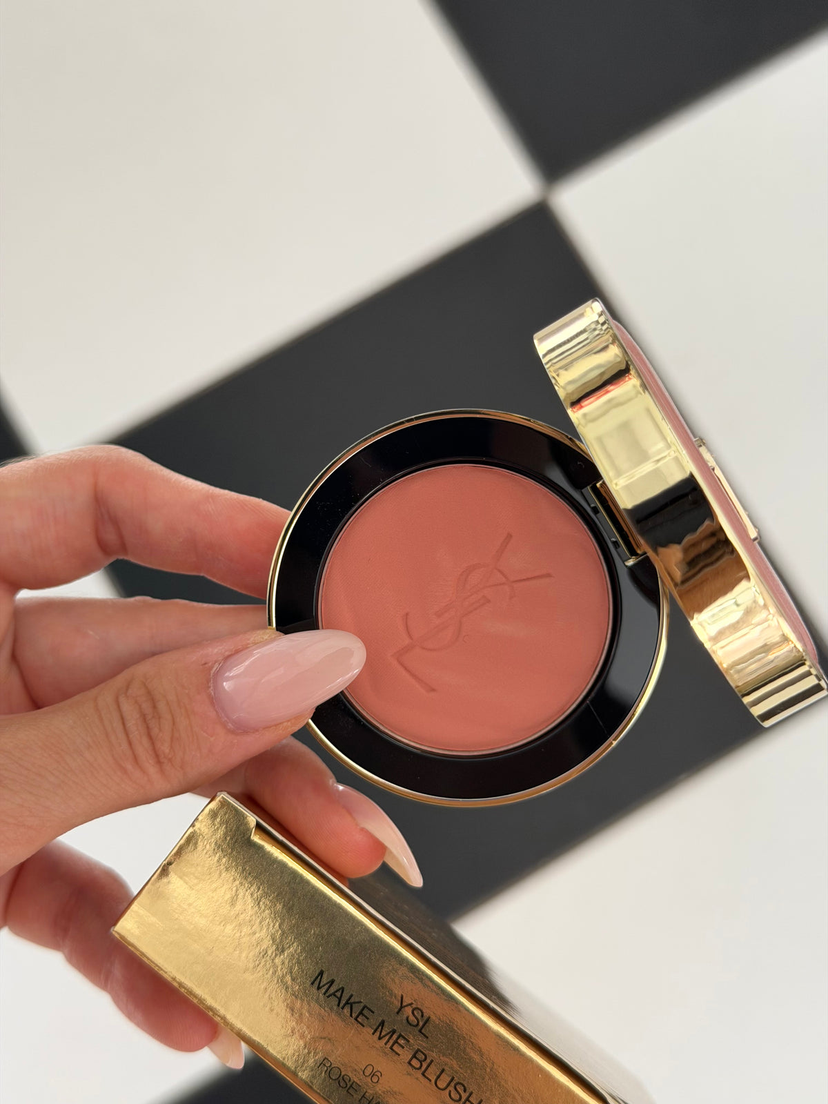 YSL Make Me Blush - Bold Blurring Blush (06)