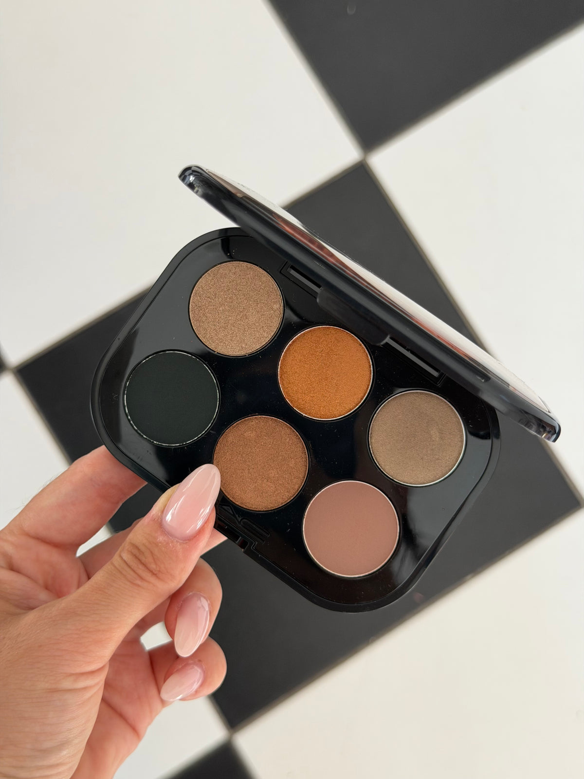 MAC Connect In Colour Eye Shadow Palette: Bronze Influence